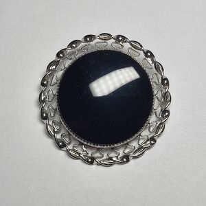 Vintage 12k White Gold-Filled, Round Brooch With Onyx Stone